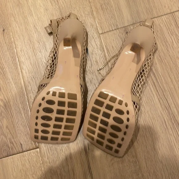 Mesh heels - Picture 3 of 3